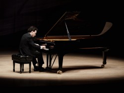 Evgeny Kissin at Roy Thomson Hall. Photo by Malcolm Cook
