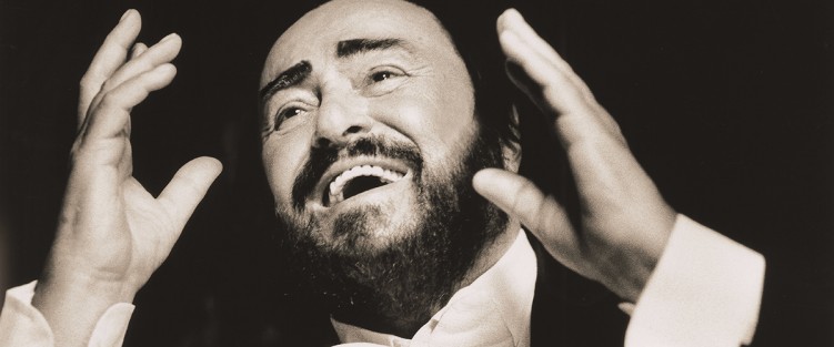 Luciano Pavarotti. Photo credit: Sacha Gusov, c/o Mongrel Media.