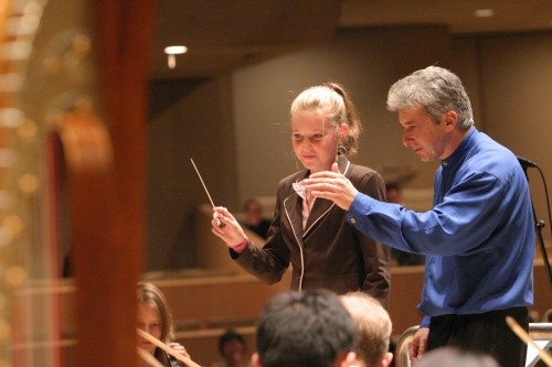 With kids at Roy Thomson Hall - Photo by Cylla von Tiedemann