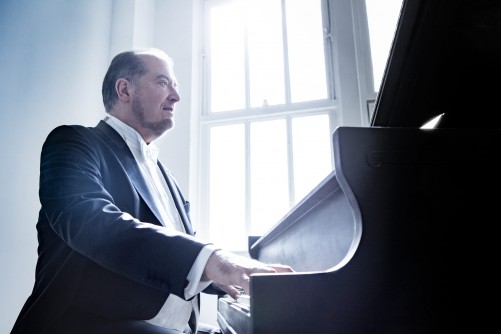 Honens' 2018 Mentor in Residence, Garrick Ohlsson. Photo credit: Dario Acosta.