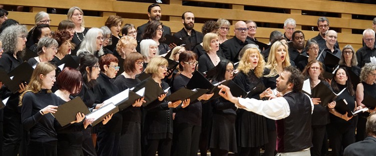 Álvaro Lozano Gutierrez conducting Opera for All.