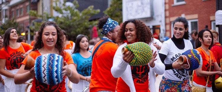 Maracatu Mar Aberto. Photo by Marcela Boechat 