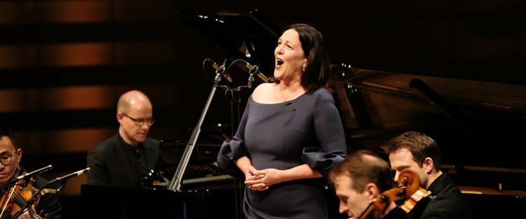 Soprano Adrianne Pieczonka, pianist Steven Philcox and the New Orford String Quartet. Photo credit: Sean Howard.