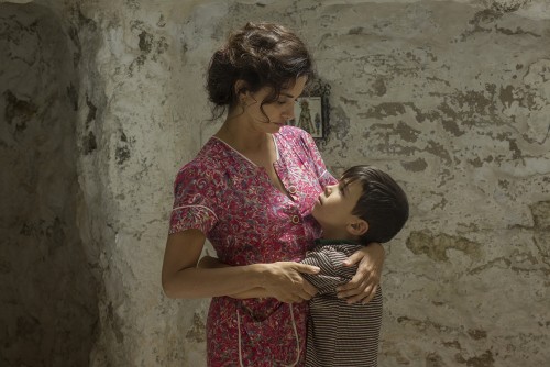 Penelope Cruz and Asler Flores (young Salvador). Copyright El Deseo. Photo credit: Manolo Pavón, c/o Sony Pictures Classics.