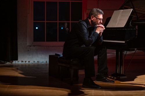 Pianist Christopher Foley. Photo credit: Dahlia Katz.