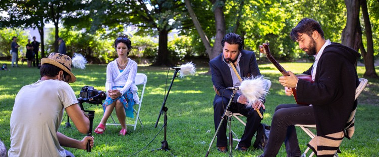 A Turkish music trio, recording  for Labyrinth’s Modal Music series, in collaboration with Arts in the Park: Begum Boyanci, Agah Ecevit, and Burak Ekmekçi – August 2020, in Toronto’s Monarch Park. Photo by TRENZA DEL SUR MEDIA