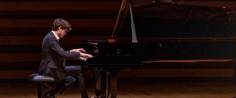 Lucas Debargue at Koerner Hall. Photo by Vladimir Kevorkov.