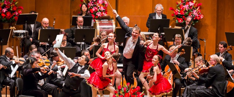 January 1, 2016: “Salute to Vienna” at David Geffen Hall, Lincoln Center: Matthias Fletzberger, conductor; the Strauss Symphony of America; dancers from Austria’s Europaballett. Photo by Chris Lee.