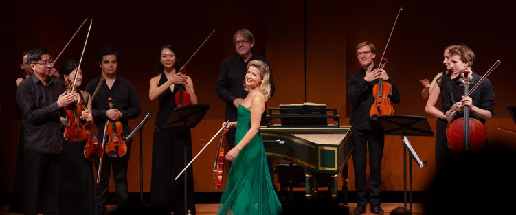 Anne-Sophie Mutter and Mutter Virtuosi at Teatro Mayor Julio Mario Santo Domingo, Bogotá, Colombia (2019). Photo by Juan Diego Castillo.
