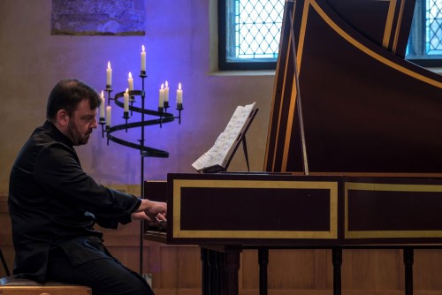 Steven Devine on the harpsichord at the National Centre for Early Music in 2020. Photo by Bo Huang.