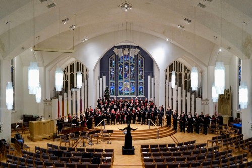 Elaine Choi conducting Pax Christi Chorale