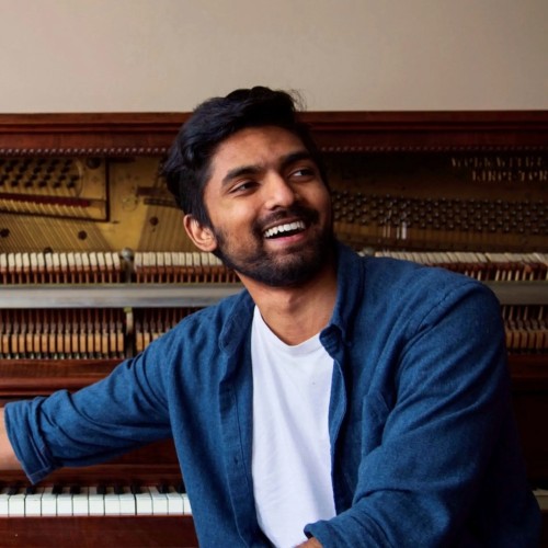 Composer of "Poitu Varen" Kalaisan Kalaichelvan