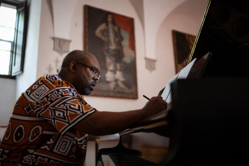 Tracing Hollow Traces: Andile Khumalo