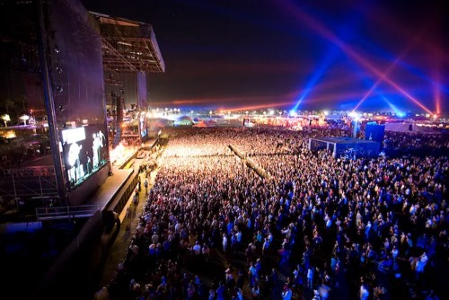The Coachella Main Stage. Credit by Dave Bullock