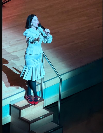 “oh my God she's RIGHT THERE!” St Vincent at Roy Thomson Hall. Photo Credit: Bobby Battams @thevinylvagabond