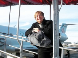 Conductor, composer, pianist, violinist and raconteuse Lydia Adams, on tour with the Elmer Iseler Singers, in British Columbia (March 2012). Lydia Adams lives in Caledon, Ontario. Some of her other passions include sailing, golf, cooking and reading. Photo Credit Jessie Iseler 65_lydia-adams_079_dscn2053