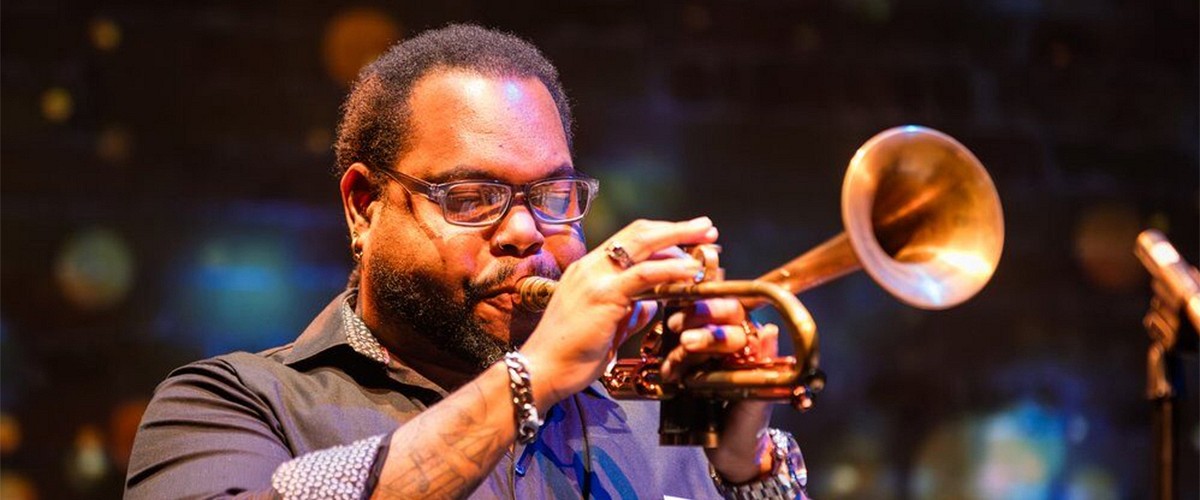 A LEGENDARY FORMAT GETS A FACELIFT - Afrokando, Alexis Baro Y La Big Band