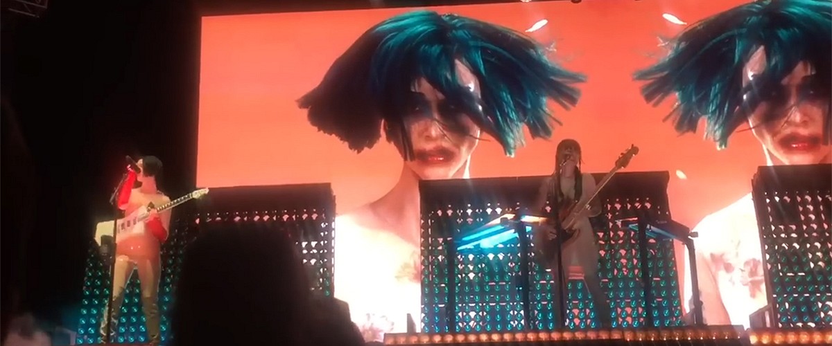 Intimate? Yes, really. St. Vincent brings festival swagger and pops spectacle to Roy Thomson Hall.